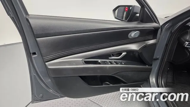 Hyundai Avante CN7 — Фото автомобиля 13
