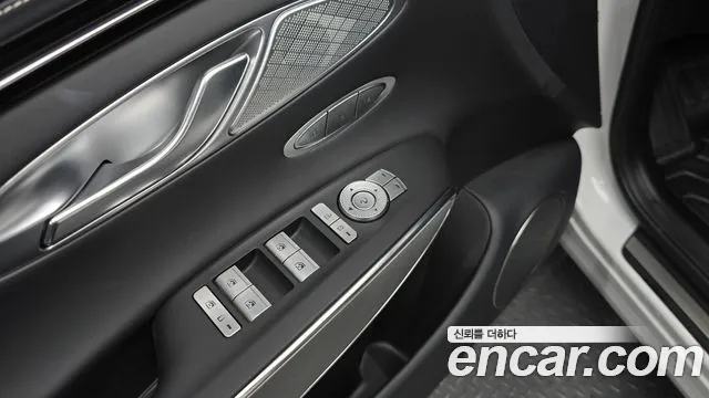 Genesis GV70 Electrified GV70 — Фото автомобиля 23