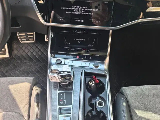 Audi A6L — Фото автомобиля 10