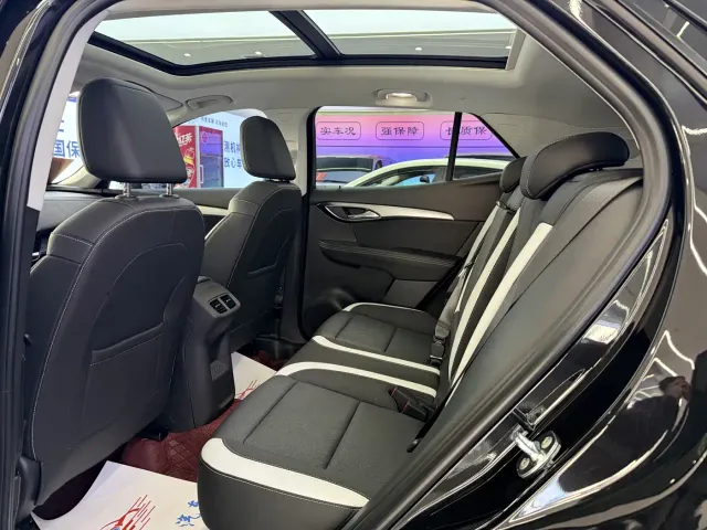 Buick Envision S — Фото автомобиля 7
