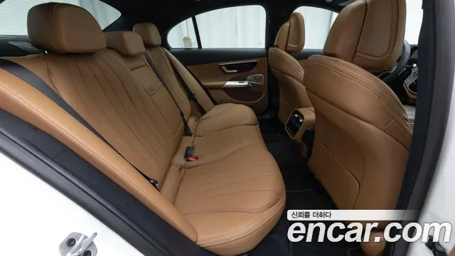 Mercedes-Benz E-Class W214 — Фото автомобиля 11