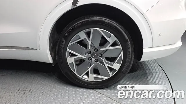Genesis GV70 Electrified — Фото автомобиля 6