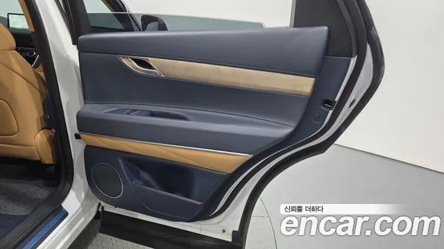 Genesis GV80 — Фото автомобиля 14