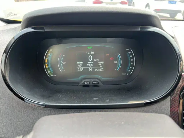 Chery eQ1 — Фото автомобиля 9