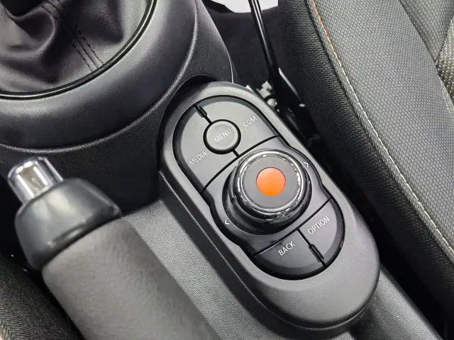 MINI Hatch — Фото автомобиля 13