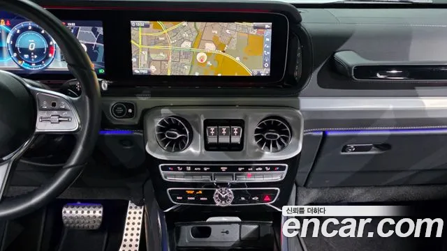 Mercedes-Benz G-Class — Фото автомобиля 14