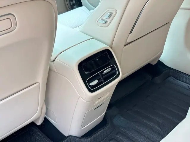 BYD Seal 08 — Фото автомобиля 19