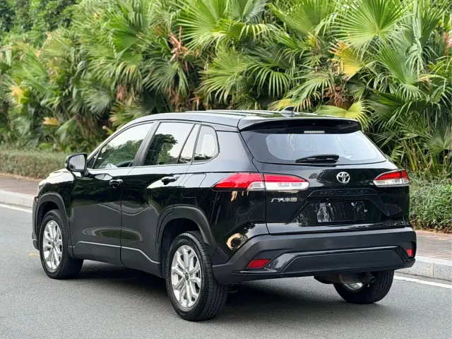 Toyota Frontlander — Фото автомобиля 13