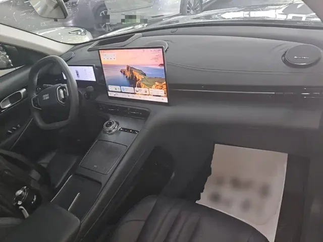 Geely Galaxy E5 — Фото автомобиля 9