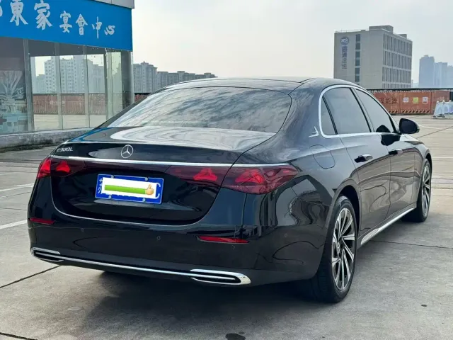 Mercedes-Benz Mercedes-Benz E-Class 2024 Model E 300 L Luxury — Фото автомобиля 8