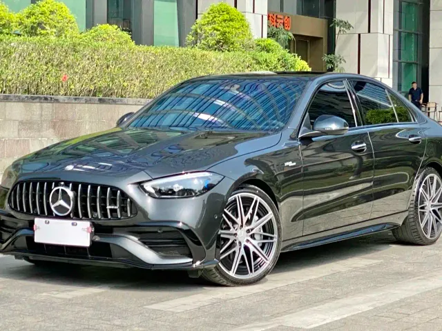Фотография автомобиля — Mercedes-Benz C-Class AMG