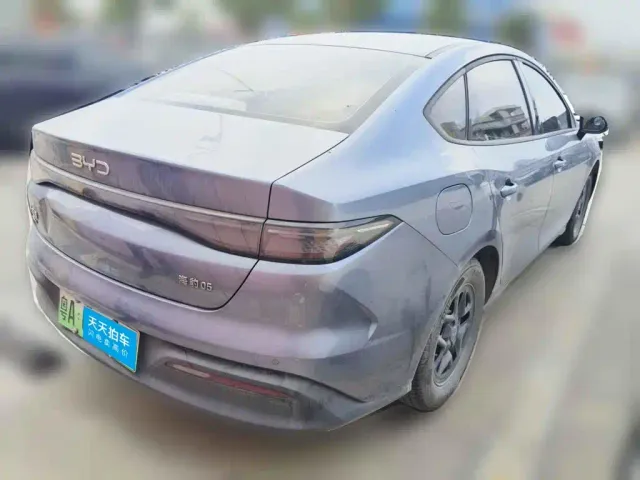 BYD Seal 05 DM-i — Фото автомобиля 2