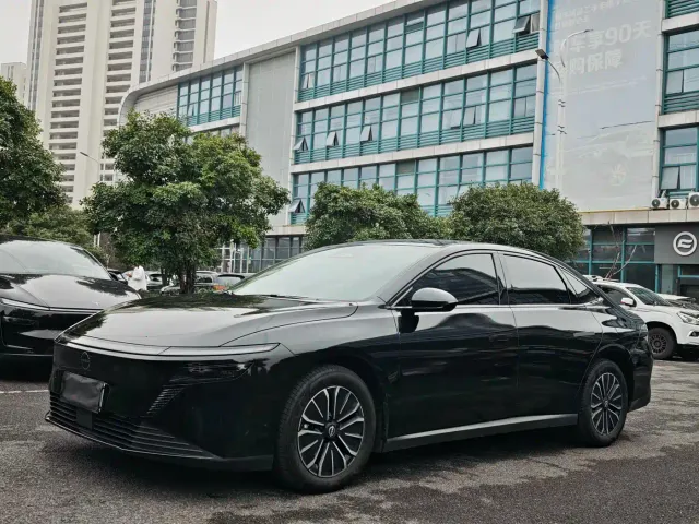 Фотография автомобиля — Nissan N6