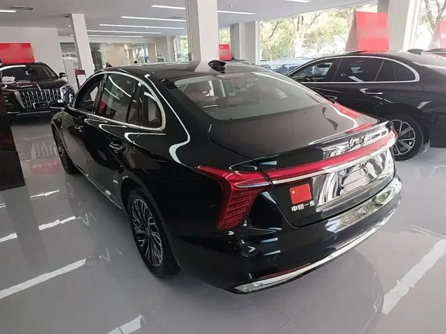 Hongqi H5 — Фото автомобиля 4