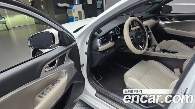 Genesis G70 New — Фото автомобиля 15