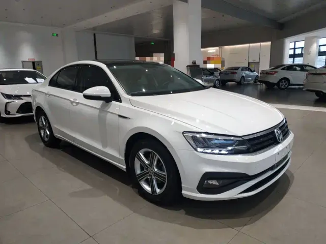 Volkswagen Lamando — Фото автомобиля 3