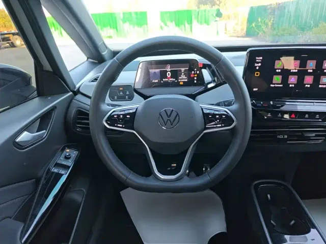 Volkswagen ID.3 — Фото автомобиля 10