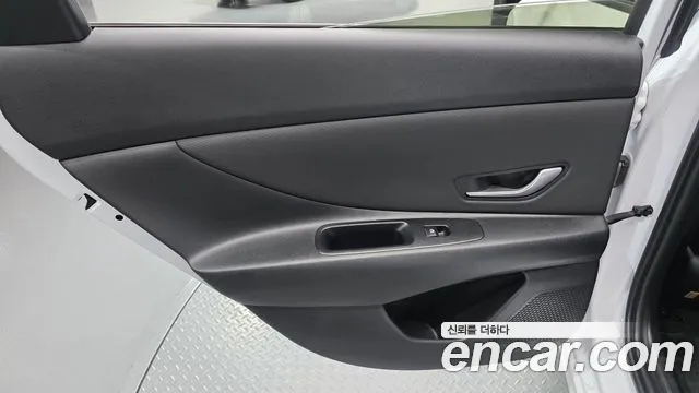 Hyundai Avante — Фото автомобиля 14