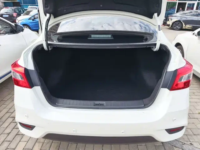 Nissan Sylphy — Фото автомобиля 18