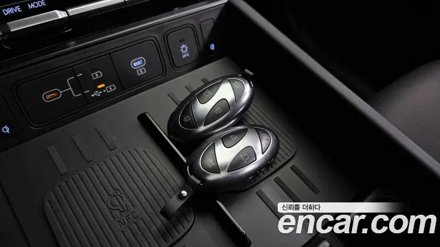 Hyundai Santa Fe — Фото автомобиля 17