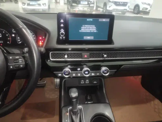Honda Civic — Фото автомобиля 12