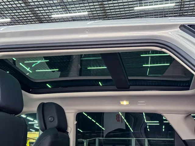 Land Rover Range Rover Evoque — Фото автомобиля 18
