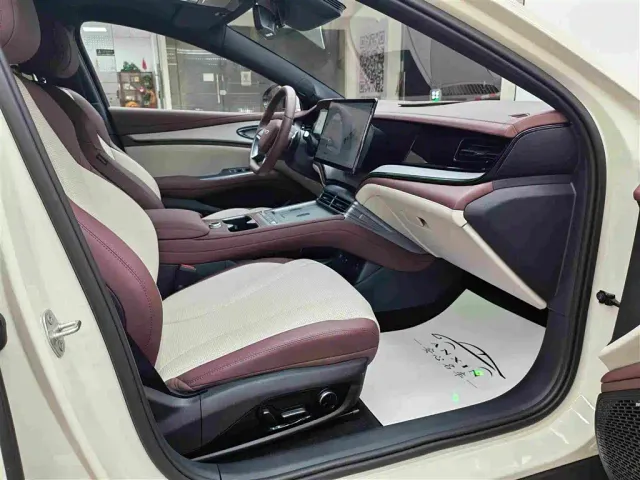 BYD Seal 07 DM-i — Фото автомобиля 5