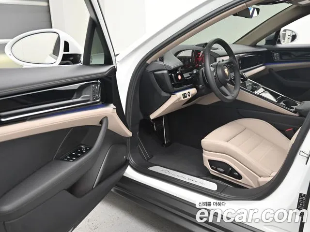 Porsche Panamera 976 — Фото автомобиля 10
