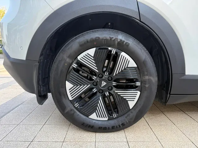 Deepal S05 — Фото автомобиля 12