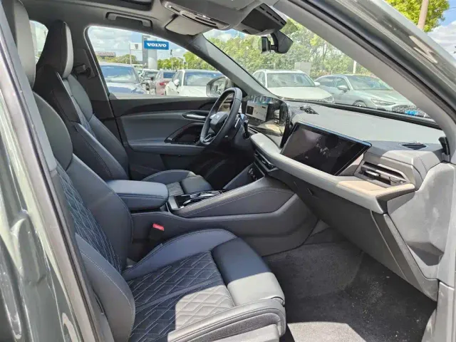 Audi Q5L — Фото автомобиля 10