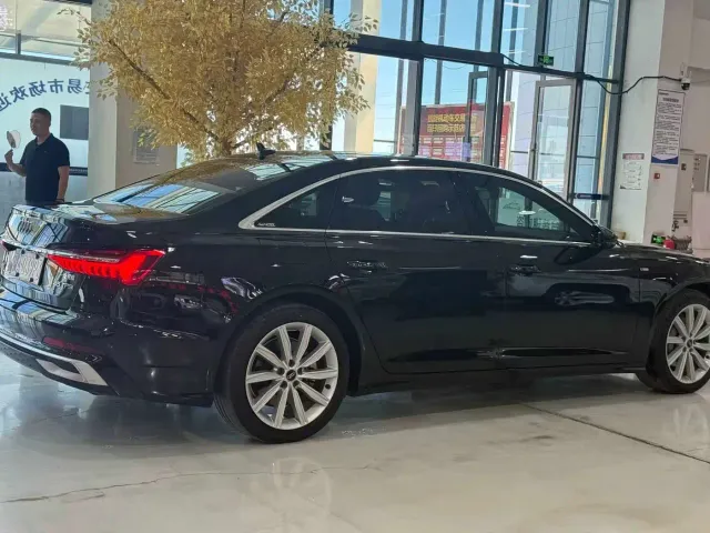 Audi Audi A6L 2023 Facelift 45 TFSI Premium Dynamic — Фото автомобиля 9