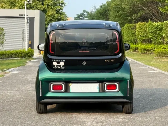 Baojun KiWi EV — Фото автомобиля 8