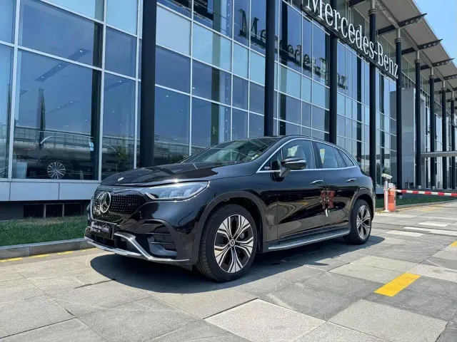 Фотография автомобиля — Mercedes-Benz EQE SUV