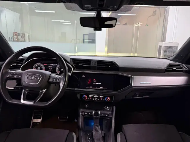 Audi Q3 — Фото автомобиля 17