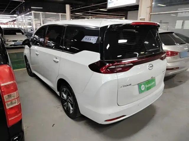 GAC Trumpchi M6 — Фото автомобиля 4