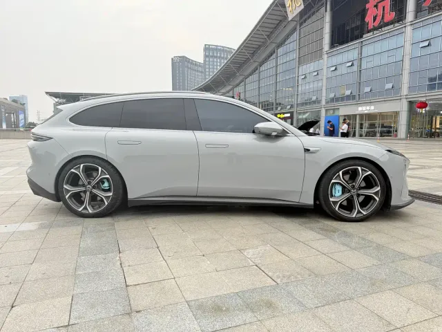 Nio ET5 Touring — Фото автомобиля 4