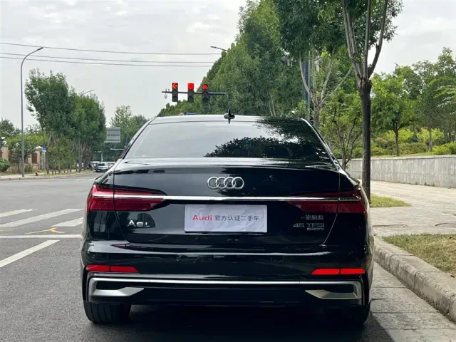 Audi A6L — Фото автомобиля 5