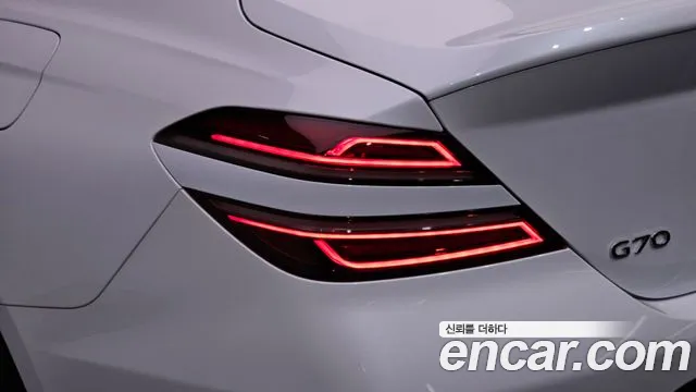 Genesis G70 G70 (New) — Фото автомобиля 23