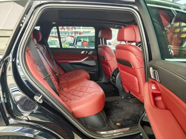 BMW X5 — Фото автомобиля 10