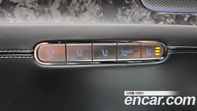 Genesis G90 — Фото автомобиля 18