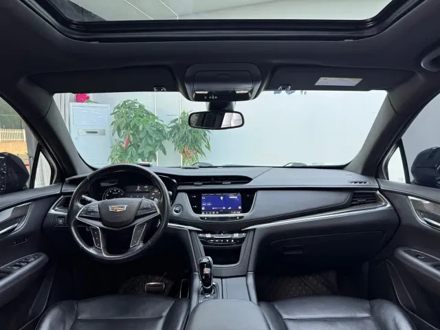 Cadillac XT5 — Фото автомобиля 4
