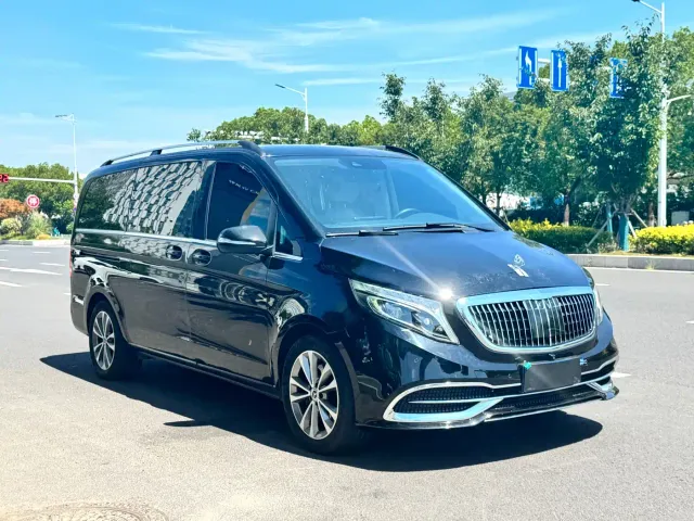 Mercedes-Benz V-Class — Фото автомобиля 2