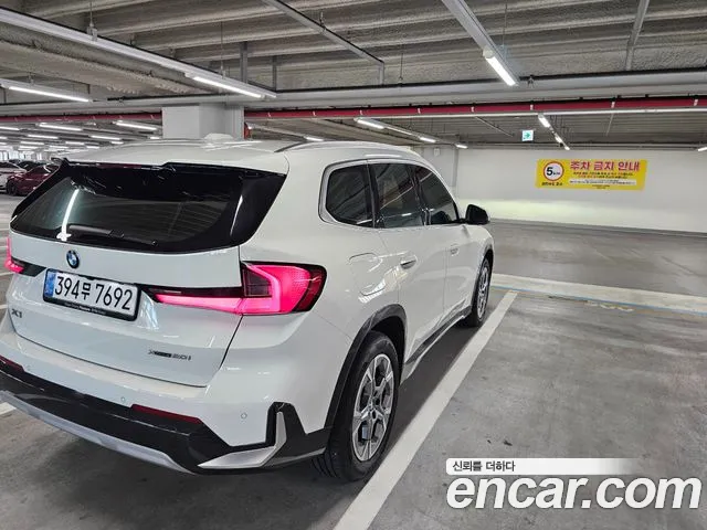 BMW X1 U11 — Фото автомобиля 2