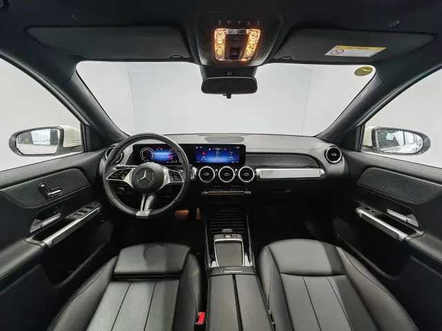 Mercedes-Benz GLB-Class — Фото автомобиля 10