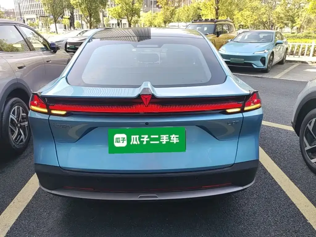 Deepal Shenlan L07 2024 230Max Qiankun Intelligent Driving ADS SE Extended Range — Фото автомобиля 5