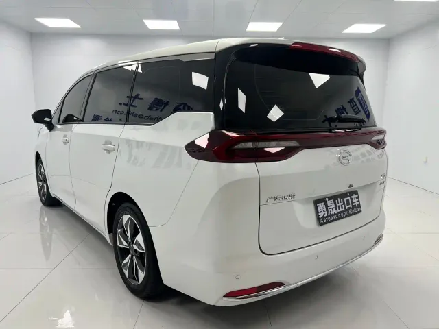 GAC Trumpchi M6 — Фото автомобиля 4