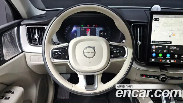 Volvo XC60 Generation 2 — Фото автомобиля 13