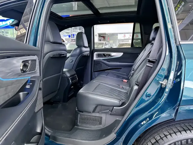 GAC Trumpchi GS8 — Фото автомобиля 14