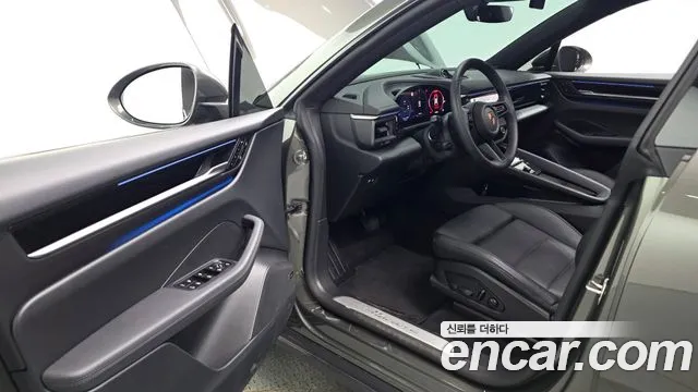 Porsche Macan — Фото автомобиля 11