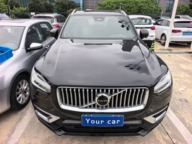 Volvo XC90 — Фото автомобиля 2